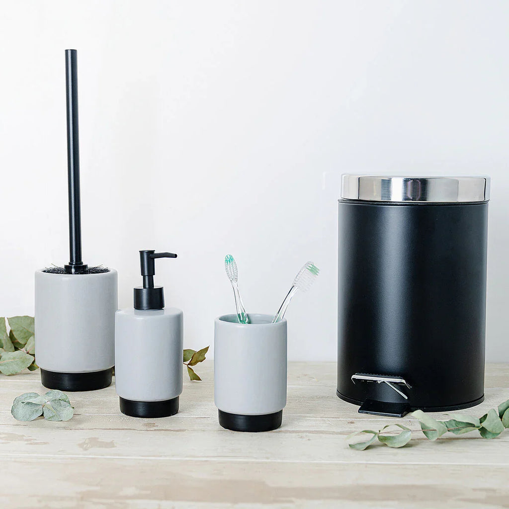 V11HDB738384F06652CBFEBE1812C96ED140R3407858P2